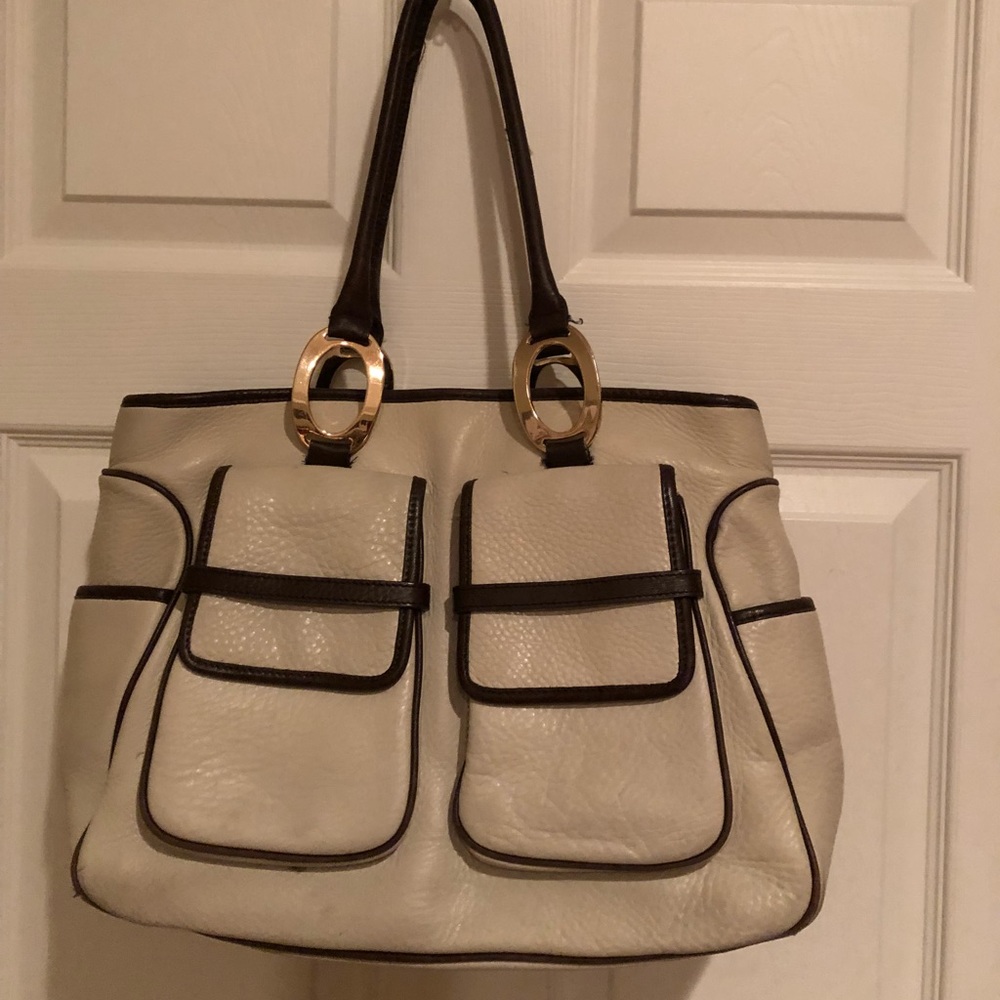 Antonio Melani Cream with brown trim leather pulse